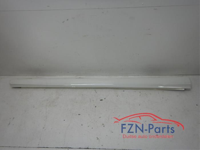 Zijskirt rechts Mercedes B-Klasse (22727843)