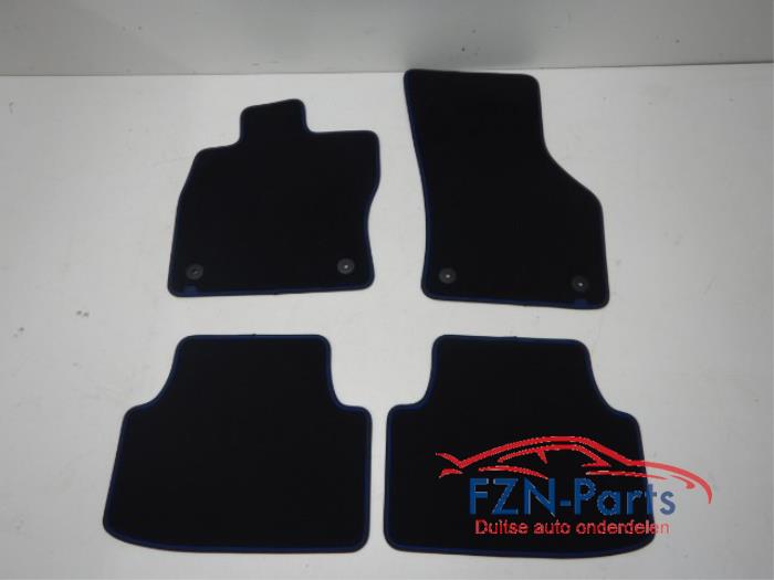 Matten Set Volkswagen Golf (22730809)