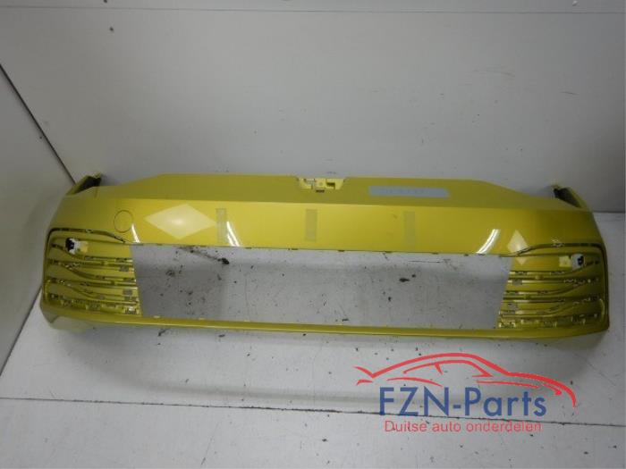 VW Golf 8 Voorbumper Lime Yellow