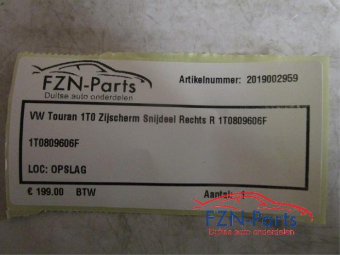 Snijdeel achter Volkswagen Touran (22743995)