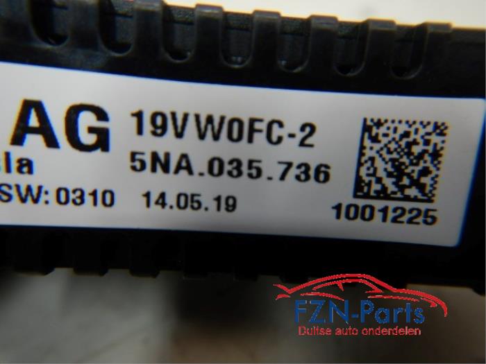 AUX/USB aansluiting Volkswagen Tiguan (22744591)