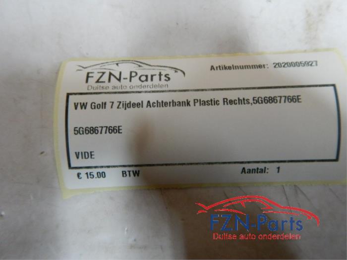 VW Golf 7 Zijdeel Achterbank Plastic Rechts