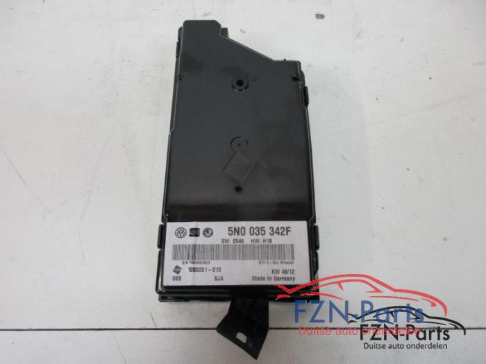 Navigatie Module Volkswagen Tiguan (22739402)