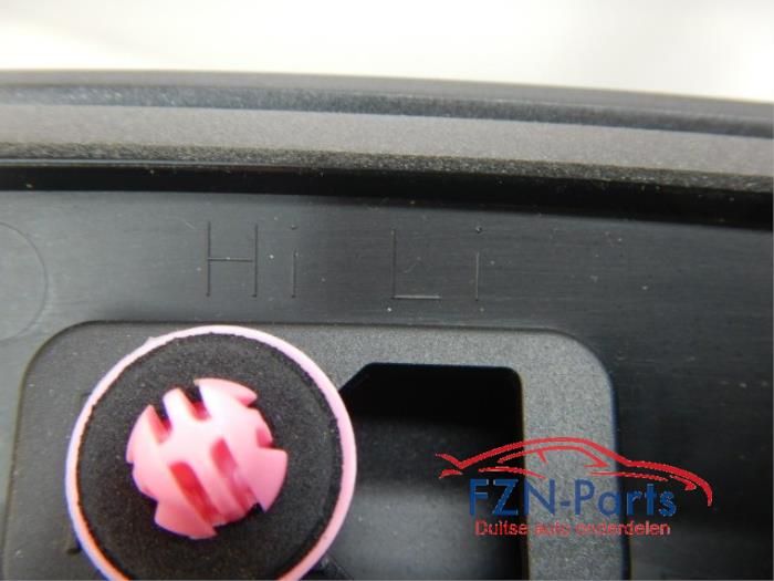 Wielrand achter Audi Q8 (22740819)