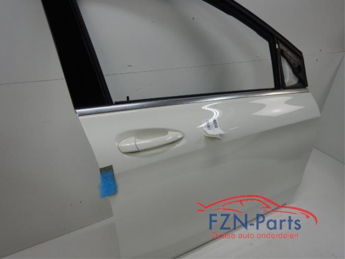 Portier 4Deurs rechts-voor Mercedes B-Klasse (22723072)