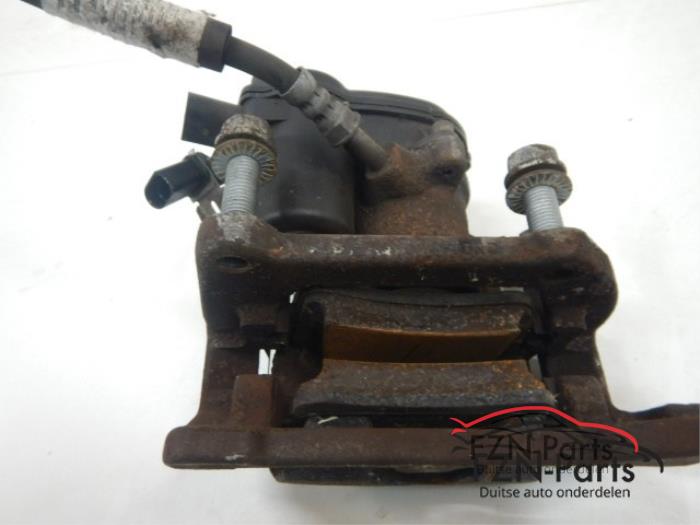 Remklauw (Tang) links-achter Audi A6 (22730966)
