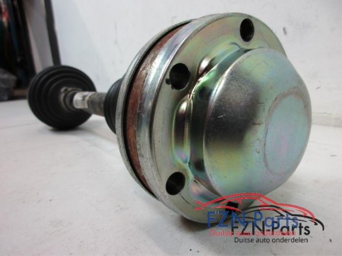 VW Passat B8 3G Aandrijfas Links