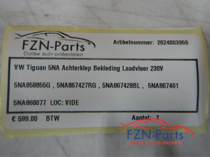 VW Tiguan 5NA Achterklep Bekleding Laadvloer 230V