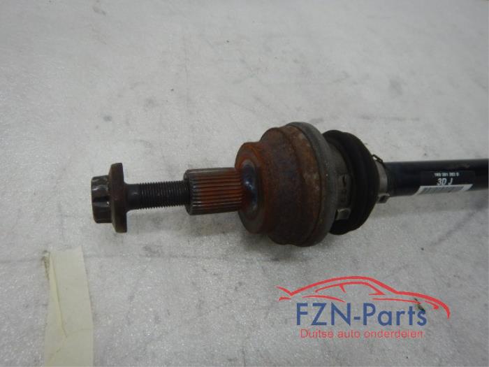 VW Tiguan 5N0 Aandrijfas Links-achter