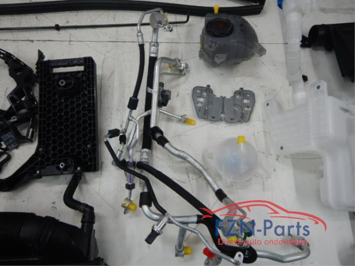 VW Golf 8 1.4 E-Hybrid TSI 4PDC LC5B 005/006