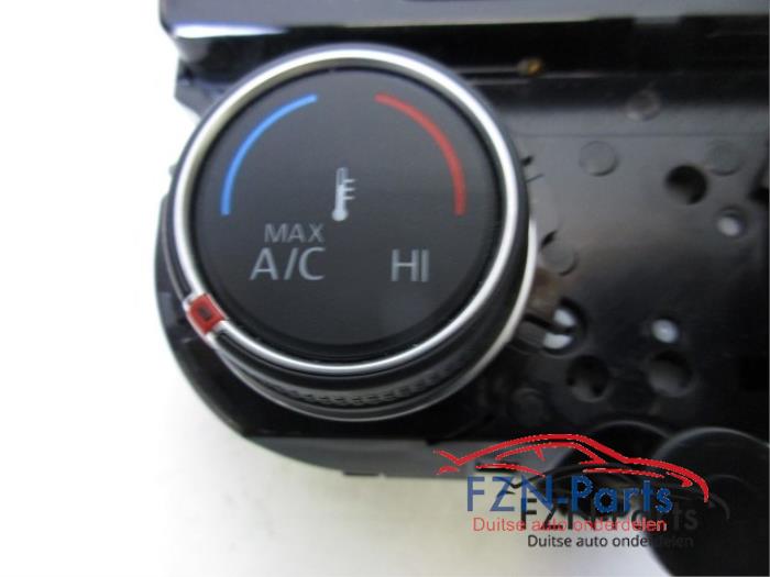 Climatronic Paneel Volkswagen Tiguan (22738121)