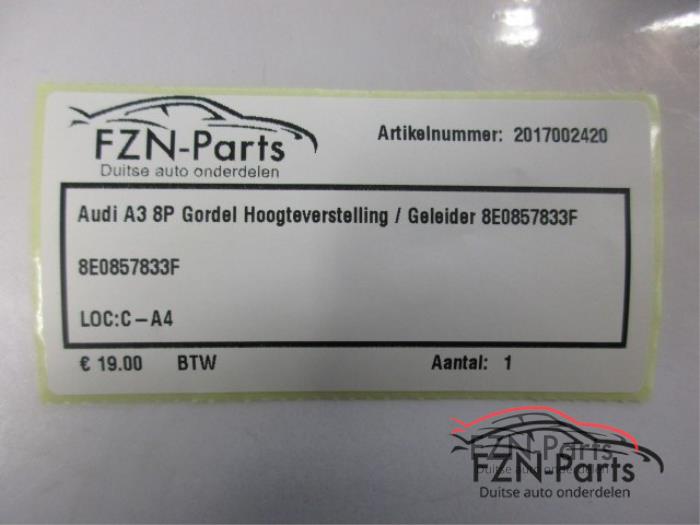 Audi A3 8P Gordel Hoogteverstelling / Geleider