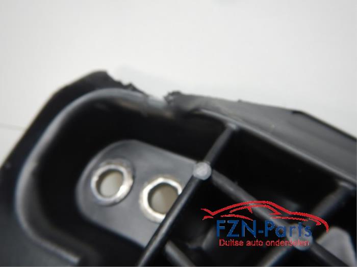 VW Golf 8 Bodemplaat Verstrekt Plaat