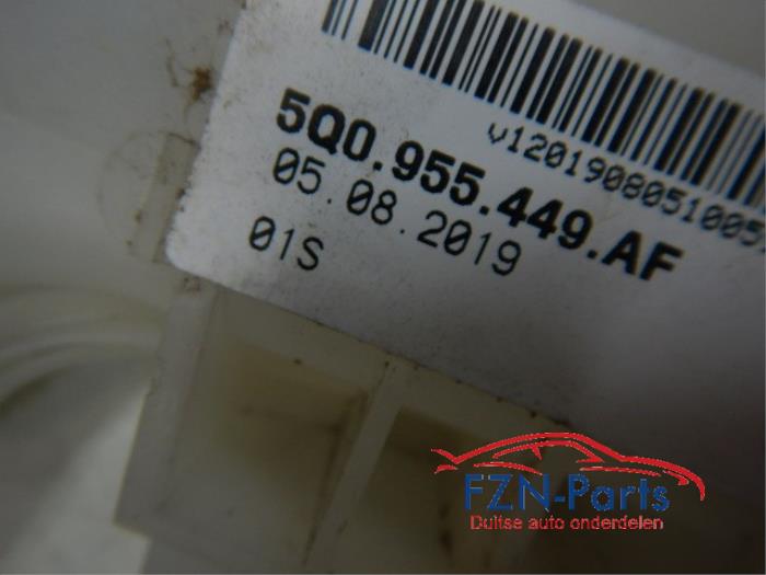 VW Golf 7 R20 Ruitenvloeistof Tank RVS Bovenzijde