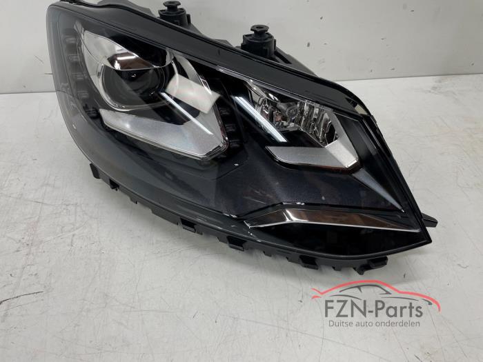 VW Sharan 7N Koplamp Xenon Rechts Oortje gebroken