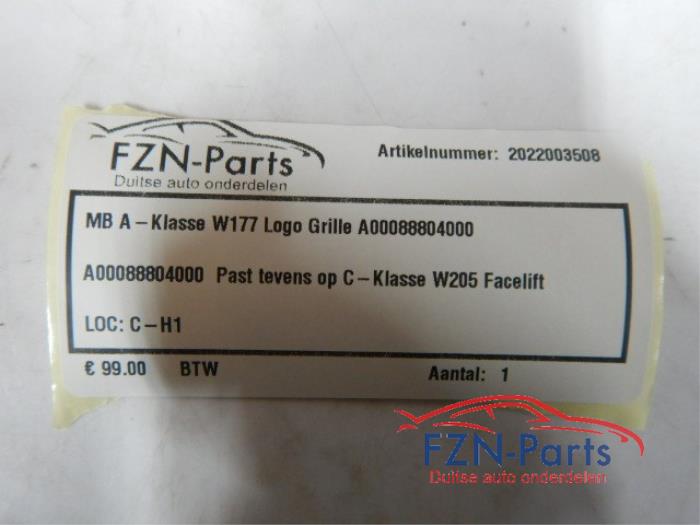 Mercedes-Benz A-Klasse W177 Logo Grille