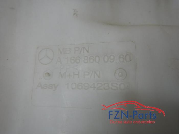 Ruitensproeiertank voor Mercedes GLE (22742868)