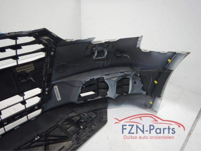 Audi A4 8W5 Voorbumper 4PDC KLS LS9R Gletscher weiss