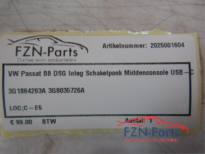 VW Passat B8 DSG Inleg Schakelpook Middenconsole USB-C