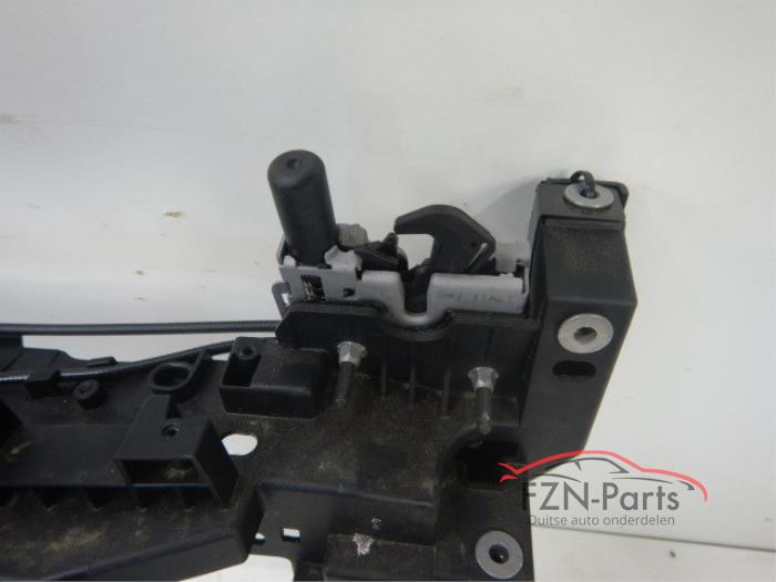 VW Taigo 2G7 Front+Sloten