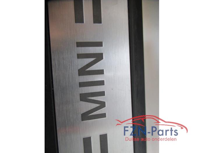 Mini Cooper Countryman Sideskirts L+R Set
