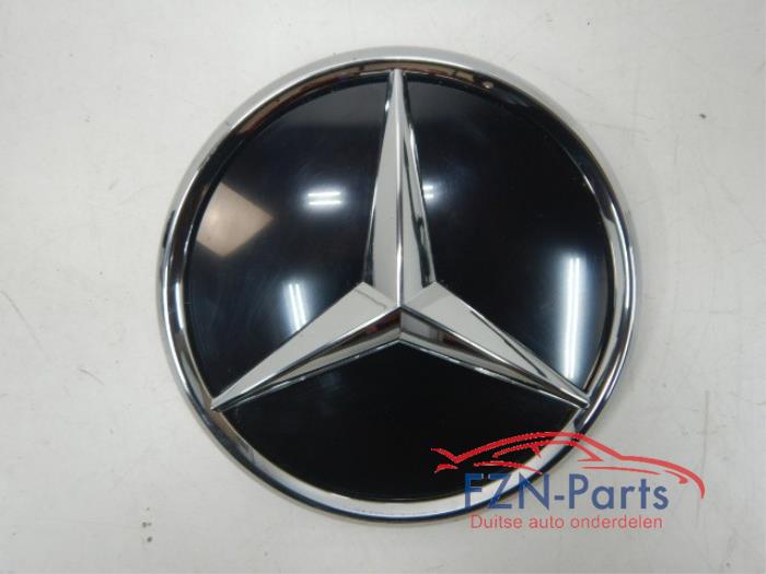 Mercedes-Benz C-Klasse W206 Logo Grille Chrome