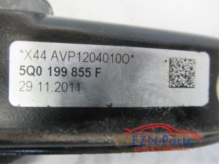 VW Golf 7 Baksteun Onderste Motorsteun