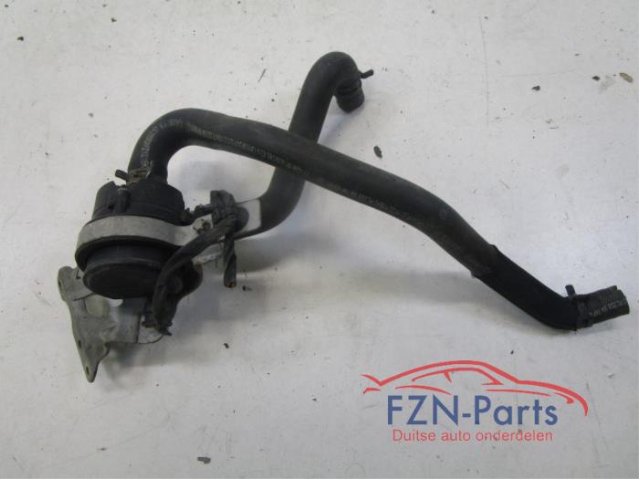 Mercedes-Benz A-Klasse W176 Extra Waterpomp Met Houder