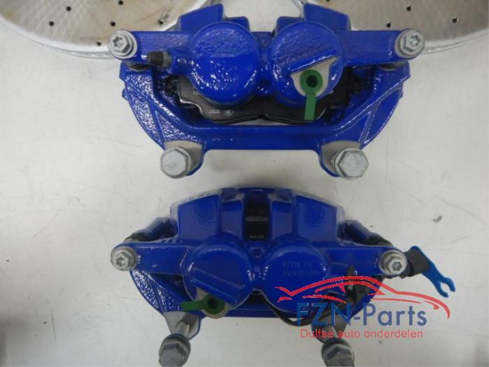 VW Golf 8 R remset Voorzijde 357MM