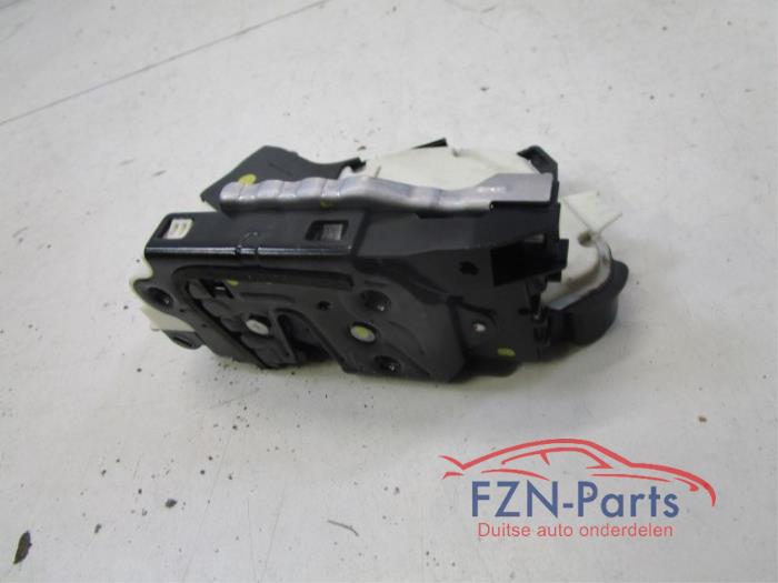 Deurslot Mechaniek 4Deurs rechts-achter Volkswagen Passat (22742547)
