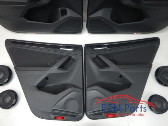 VW Tiguan 5NA Deurpanelen Leer-Stof Dynaudio Speaker set