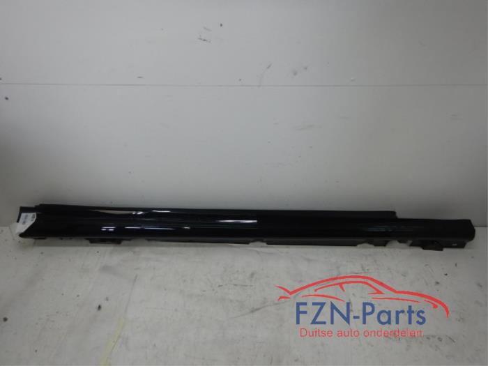 Mercedes-Benz C63 W205 AMG Sideskirt Rechts