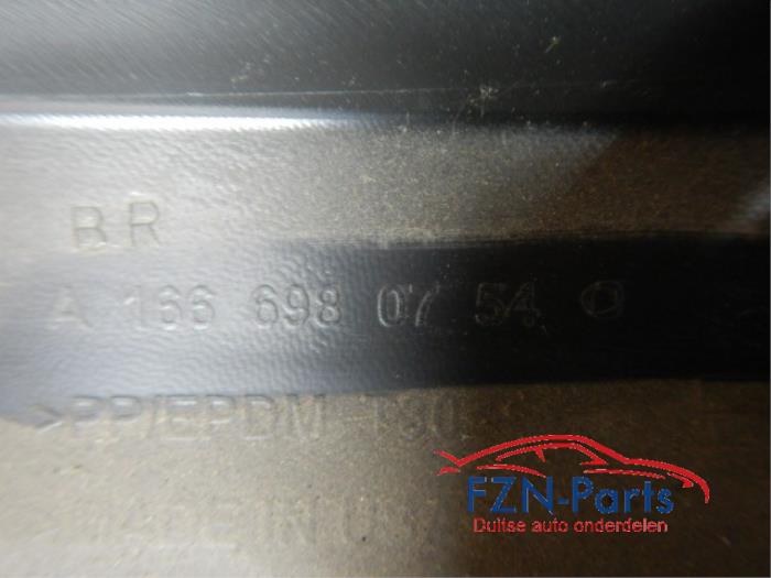 Zijskirt links Mercedes ML-Klasse (22727638)