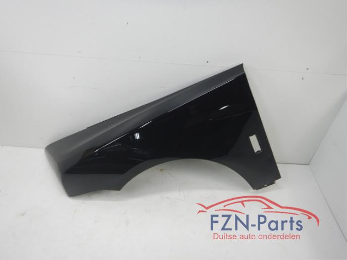 Scherm links-voor Rolls Royce Cullinan (22724208)