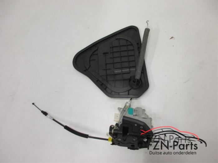 Audi A4 8K Portierslot Rechts-achter