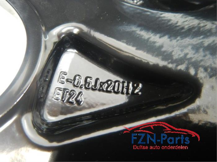 Thuiskomer Audi Q8 (22729694)
