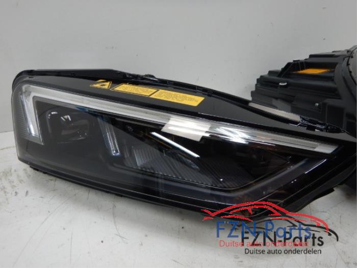 Koplampset links+rechts Audi R8 (22723406)