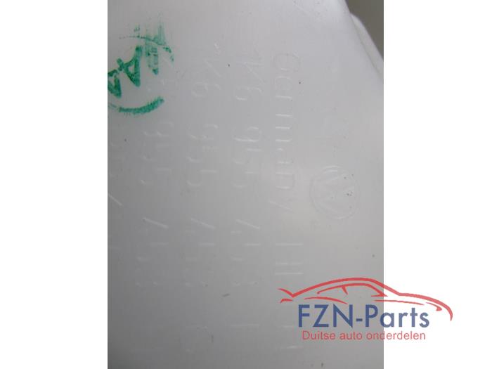 Ruitensproeiertank voor Volkswagen Golf (22739258)