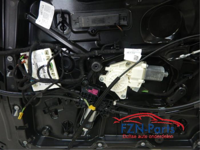 Mercedes-Benz Maybach S-Klasse W222 Portier Rechts-Voor 9197 Kleur: Obsidianschwarz