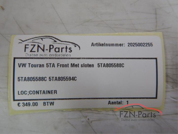 VW Touran 5TA Front met sloten