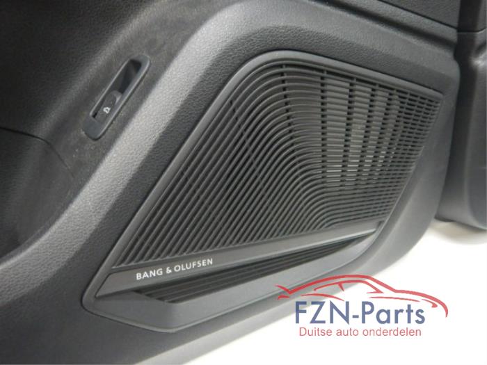 Portierbekleding 4Deurs rechts-voor Audi Q2 (22739251)