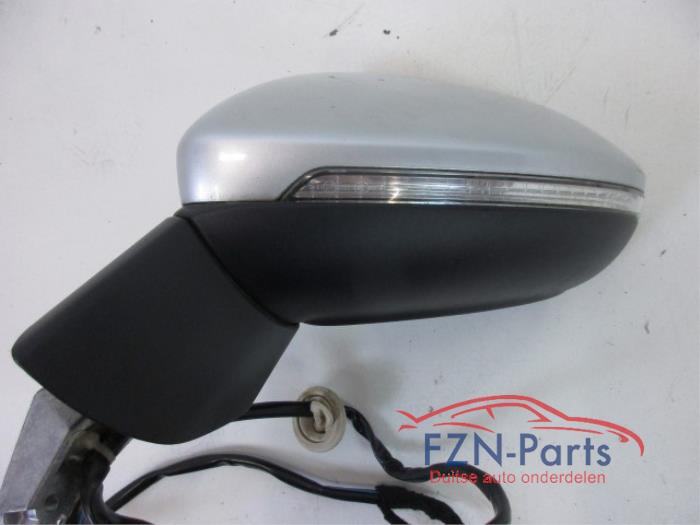 VW Golf Sportsvan Spiegel Links Side-Assist