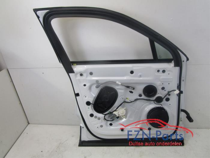 VW Touareg 760 Portier Links-Voor LC9A
