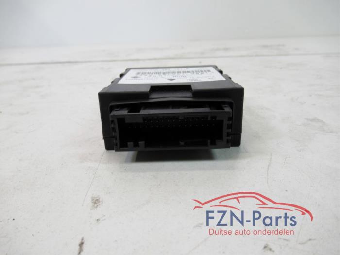VW Passat B7 Regelapparaat Startknop