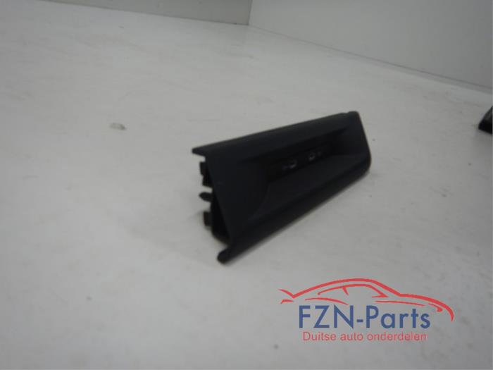 VW Golf 8 Middenconsole USB-C + Inleg
