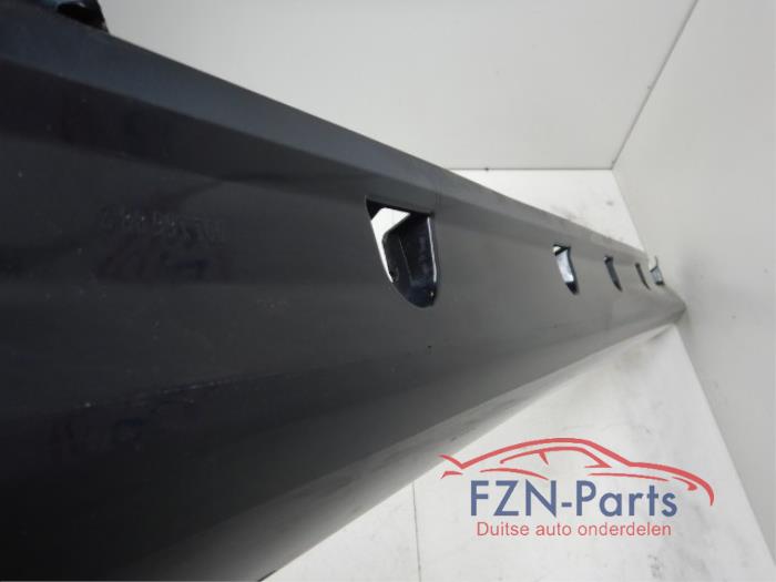 Zijskirt links Mercedes Diversen (22727625)