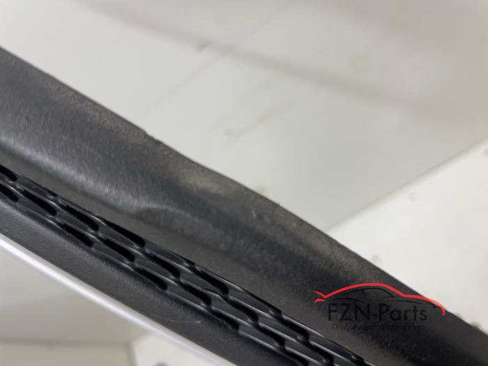 MB C-Klasse W205 C63 AMG PDC Diffuser Achterbumper. Lichte Schade
