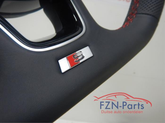 Audi A3 8Y S-Line Stuur MF+F1+VIEW Rood stiksel