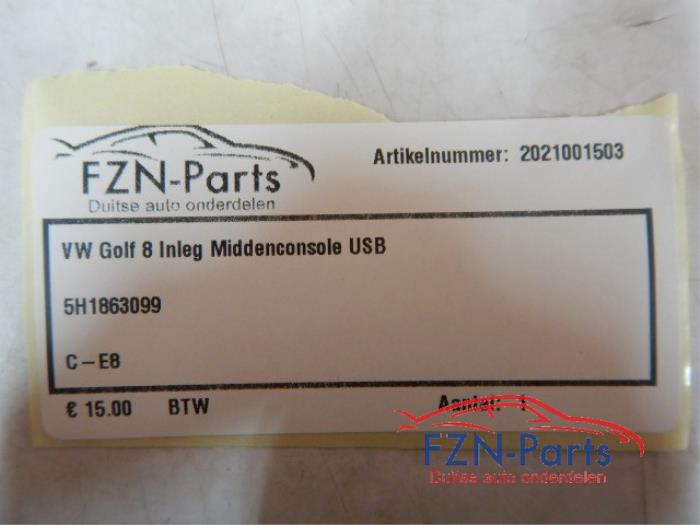 VW Golf 8 Inleg Middenconsole USB