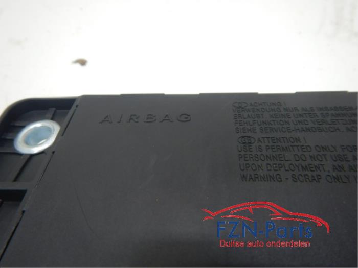Mercedes-Benz C-Klasse W205 Knie Airbag